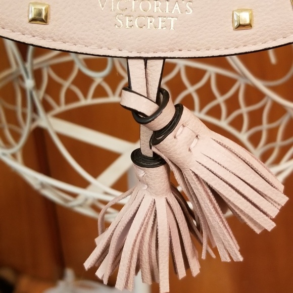 {NWOT} VS crossbody purse, dusty pink w/ tassels - Picture 6 of 6